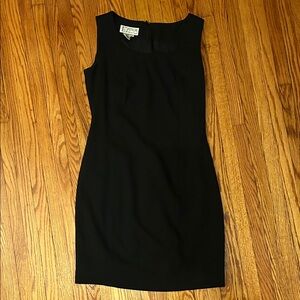 Vintage Atrium black cocktail dress - size 6